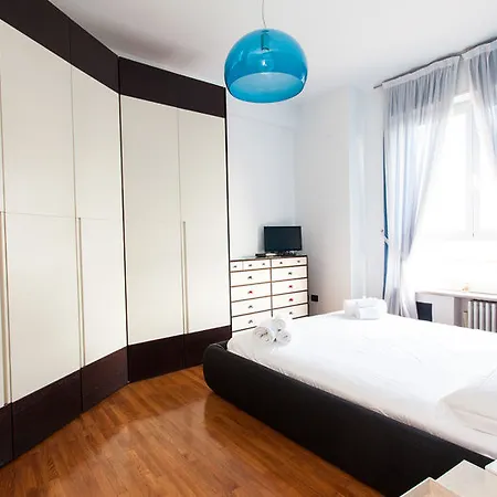 Apartment Corso Como * Milan
