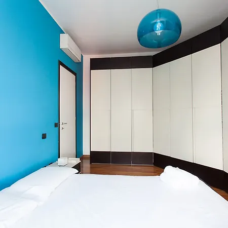 Apartment Corso Como Milan